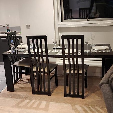 Luxury 2 Bed Apartment Excel London Eksteriør billede